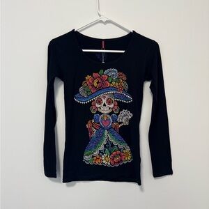 Stylish Black Long Sleeve Tee with Artistic Graphic